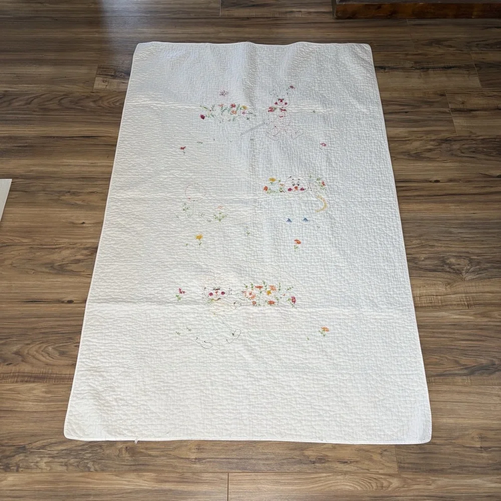 Vintage‎ Bunny Rabbit Baby Blanket Crib Hand Embroidered 55.5x34 3D Ears Easter